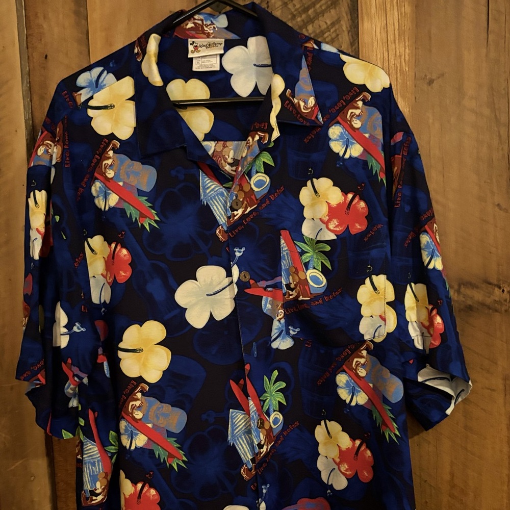 Men’s Disney “Live, Laugh and Relax” Hawaiian shirt - Picture 1 of 3